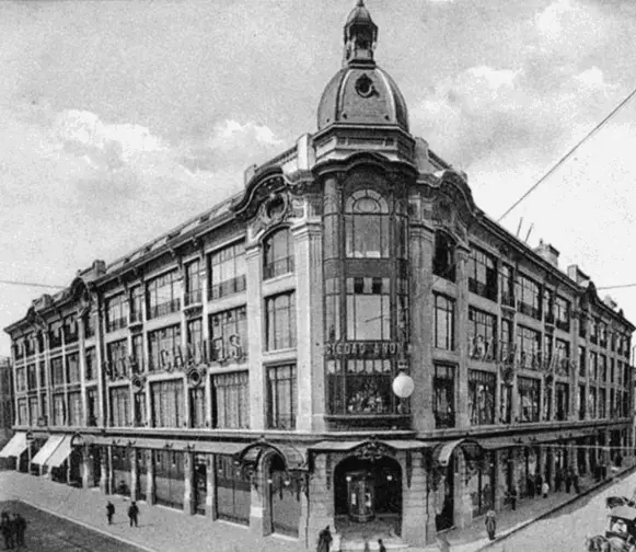 Click to enlarge historical photograph Historical facade of Gath & Chaves department store in Buenos Aires