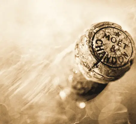 Click to enlarge historical photograph Moët & Chandon champagne cork stopper