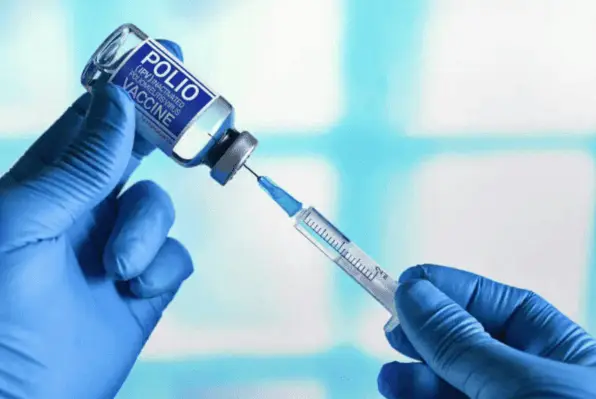 Donación 10.000 dosis polio José Roger Balet