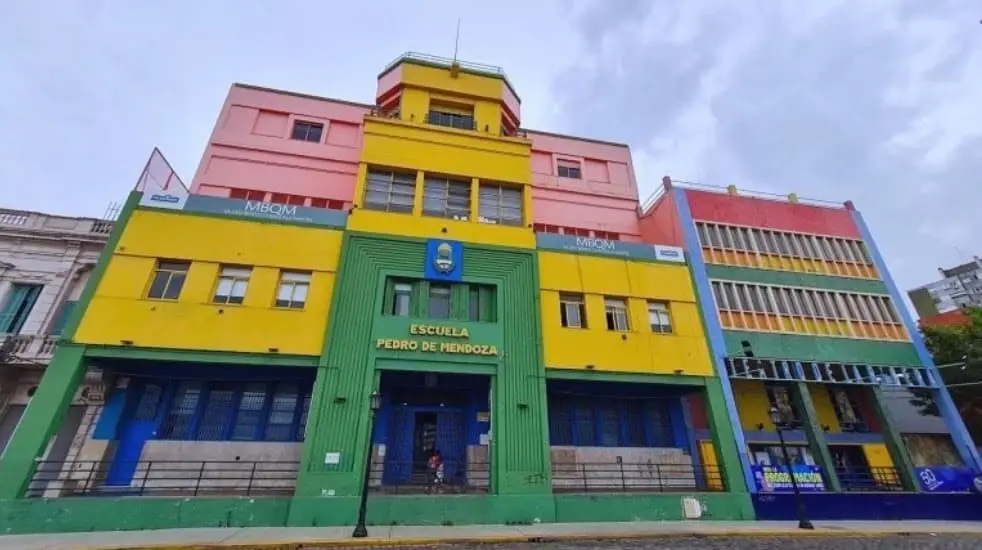 Escuela Pedro de Mendoza y Museo Quinquela de Martín