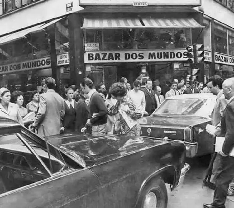 Fachada histórica del Bazar Dos Mundos fundado por José Roger Balet en Buenos Aires