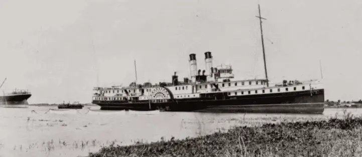 Click to enlarge historical photograph Steamship Triton that carried José Roger Balet from Montevideo to Buenos Aires